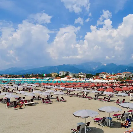 I Giardini Al Mare 500mt From Sea - Happy Апартаменты *